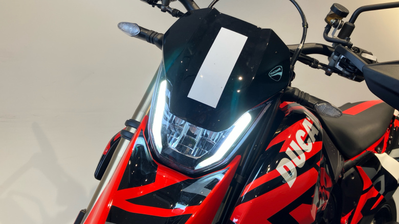 Ducati Hypermotard 698 (24MY)
